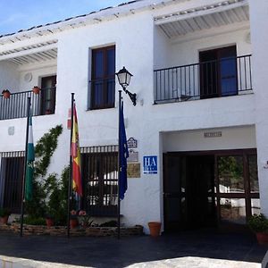 Villa Turistica De Bubion